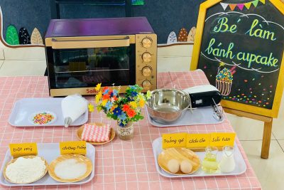 Hoạt động ” Trải nghiệm làm bánh Cupcake” của các bé lớp 3A Montessori
