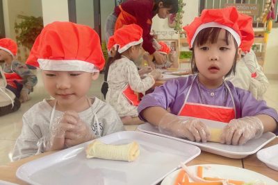 Hoạt động trải nghiệm ” Bé tạo hình các loại quả” lớp 5 tuổi A, năm học 2025-2026